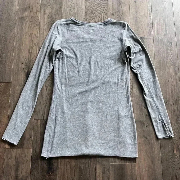 Lululemon Every Yogi Double Layer Reversible Long Sleeve Size S/M Gray Yoga - Picture 3 of 6